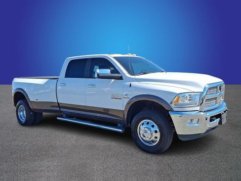 Used 2017 RAM 3500 Laramie AWD/4WD image 2