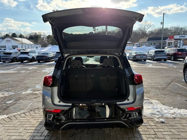 Used 2026 Buick Encore GX Sport Touring w/ Comfort Package AWD/4WD image 10