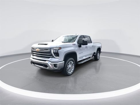 Used 2024 Chevrolet Silverado 2500 LTZ w/ LTZ Convenience Package image 4