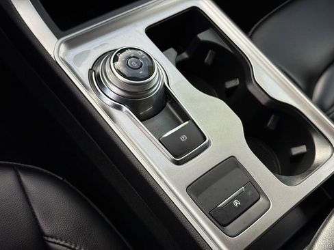 Used 2024 Ford Edge SEL image 26