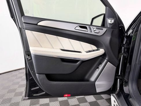 Used 2017 Mercedes-Benz GLS 63 AMG 4MATIC image 38
