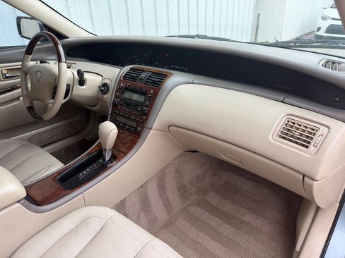 Used 2003 Toyota Avalon XLS image 23