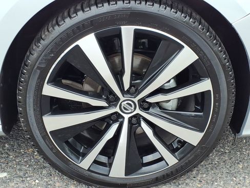 Used 2022 Nissan Altima 2.5 SR FWD image 9