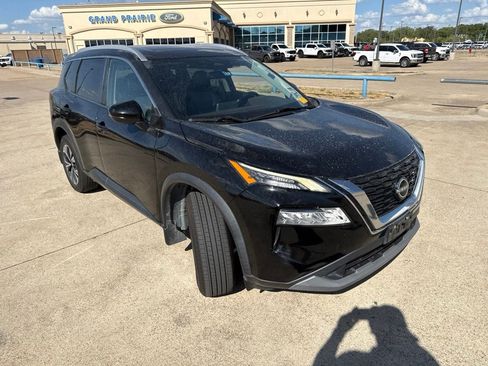 Used 2022 Nissan Rogue SV w/ SV Premium Package AWD/4WD image 18