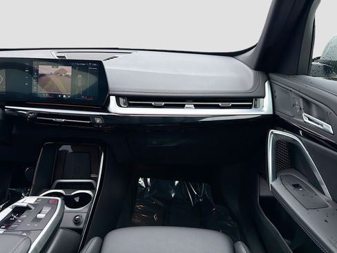 Used 2025 BMW X1 xDrive28i image 18