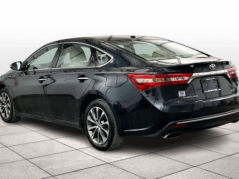 Used 2016 Toyota Avalon XLE Plus image 10