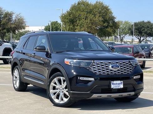 Used 2022 Ford Explorer Platinum w/ Equipment Group 601A AWD/4WD image 2