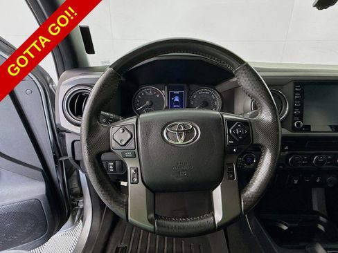 Used 2021 Toyota Tacoma TRD Sport AWD/4WD image 11