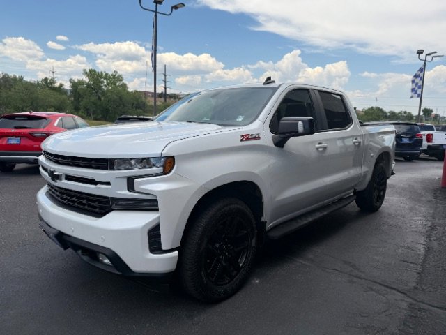 Used 2022 Chevrolet Silverado 1500 RST w/ LPO, Blackout Package AWD/4WD image 8