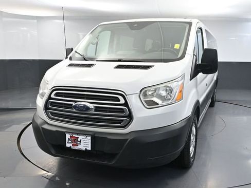 Used 2017 Ford Transit 350 XLT RWD image 12