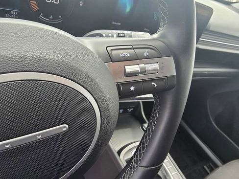 Used 2025 Hyundai Kona SEL AWD/4WD image 28