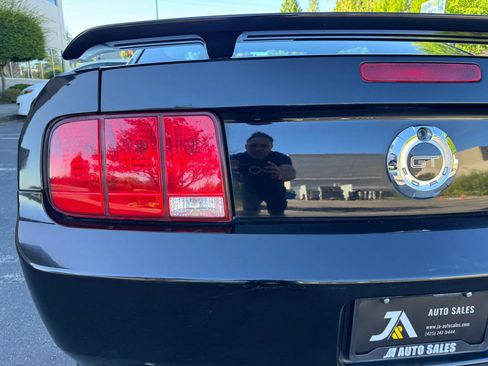 Used 2006 Ford Mustang GT Premium RWD image 13