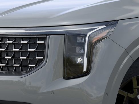 New 2027 Kia Carnival SX w/ Dark Edition Package FWD image 10