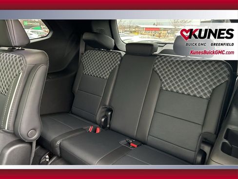 New 2026 GMC Acadia Denali w/ Super Cruise Package image 35