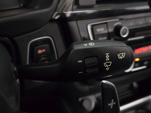 Used 2015 BMW M4 Convertible image 34