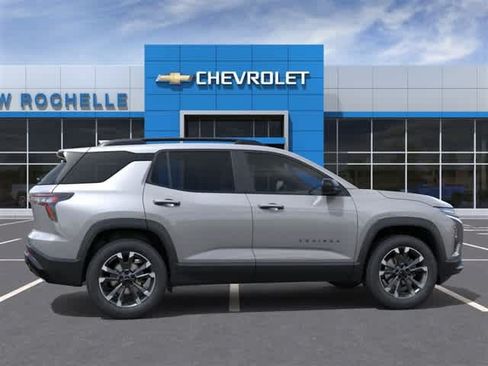 Used 2026 Chevrolet Equinox RS w/ Safety and Technology Package FWD image 5
