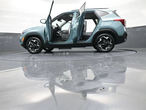 Used 2025 Kia Seltos EX w/ EX Sunroof Package AWD/4WD image 50