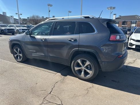 Used 2019 Jeep Cherokee Limited image 13