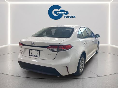 Used 2023 Toyota Corolla LE image 7