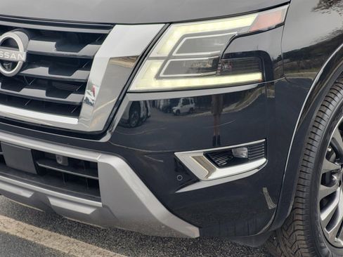 Used 2022 Nissan Armada Platinum w/ Captain's Chairs Package image 8