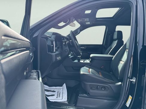 Used 2025 GMC Sierra 1500 AT4 w/ AT4 Premium Package image 18