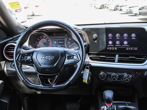Used 2024 Chevrolet Trax RS w/ Driver Confidence Package FWD image 13