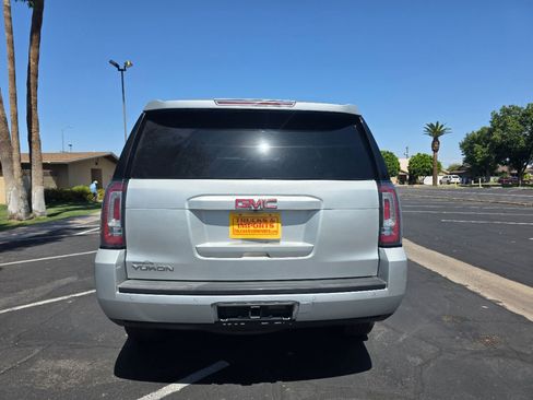 Used 2017 GMC Yukon SLT RWD image 8