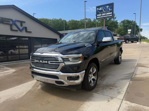 Used 2021 RAM 1500 Laramie AWD/4WD image 5