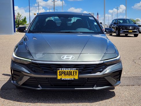 New 2025 Hyundai Elantra SEL image 5