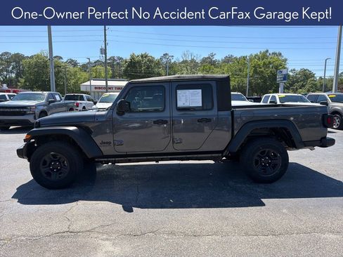 Used 2022 Jeep Gladiator Sport w/ Trailer Tow Package AWD/4WD image 2