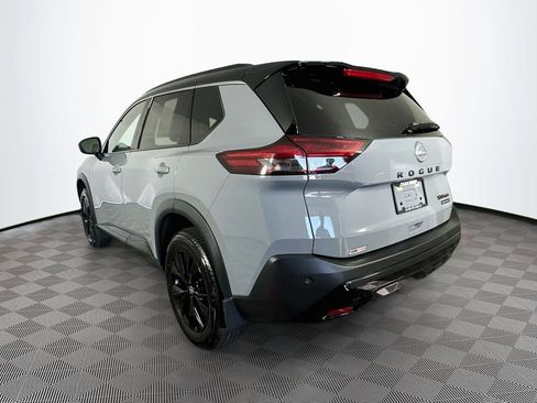Certified 2023 Nissan Rogue SV w/ SV Premium B Package AWD/4WD image 8