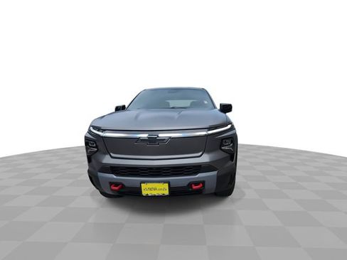 Used 2026 Chevrolet Silverado EV Trail Boss w/ Plus Package AWD/4WD image 3