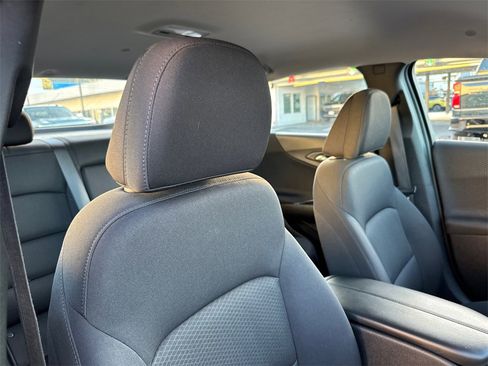 Used 2023 Chevrolet Malibu LT image 15