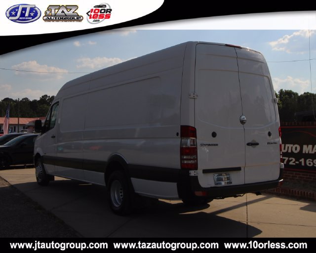 Used 2013 Freightliner Sprinter 3500 RWD image 5