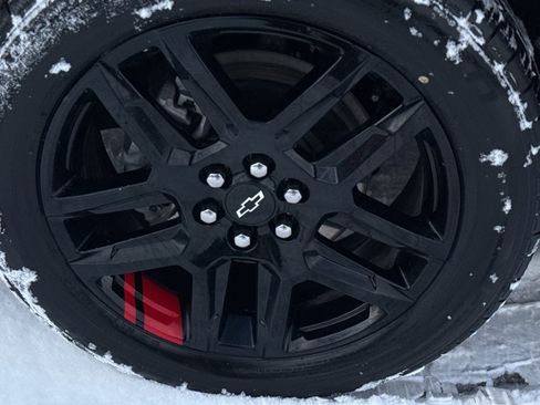 Used 2022 Chevrolet Traverse Premier w/ Redline Edition image 7