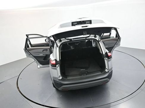 Used 2023 Nissan Rogue SV FWD image 45