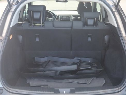 Used 2021 Honda HR-V EX image 11
