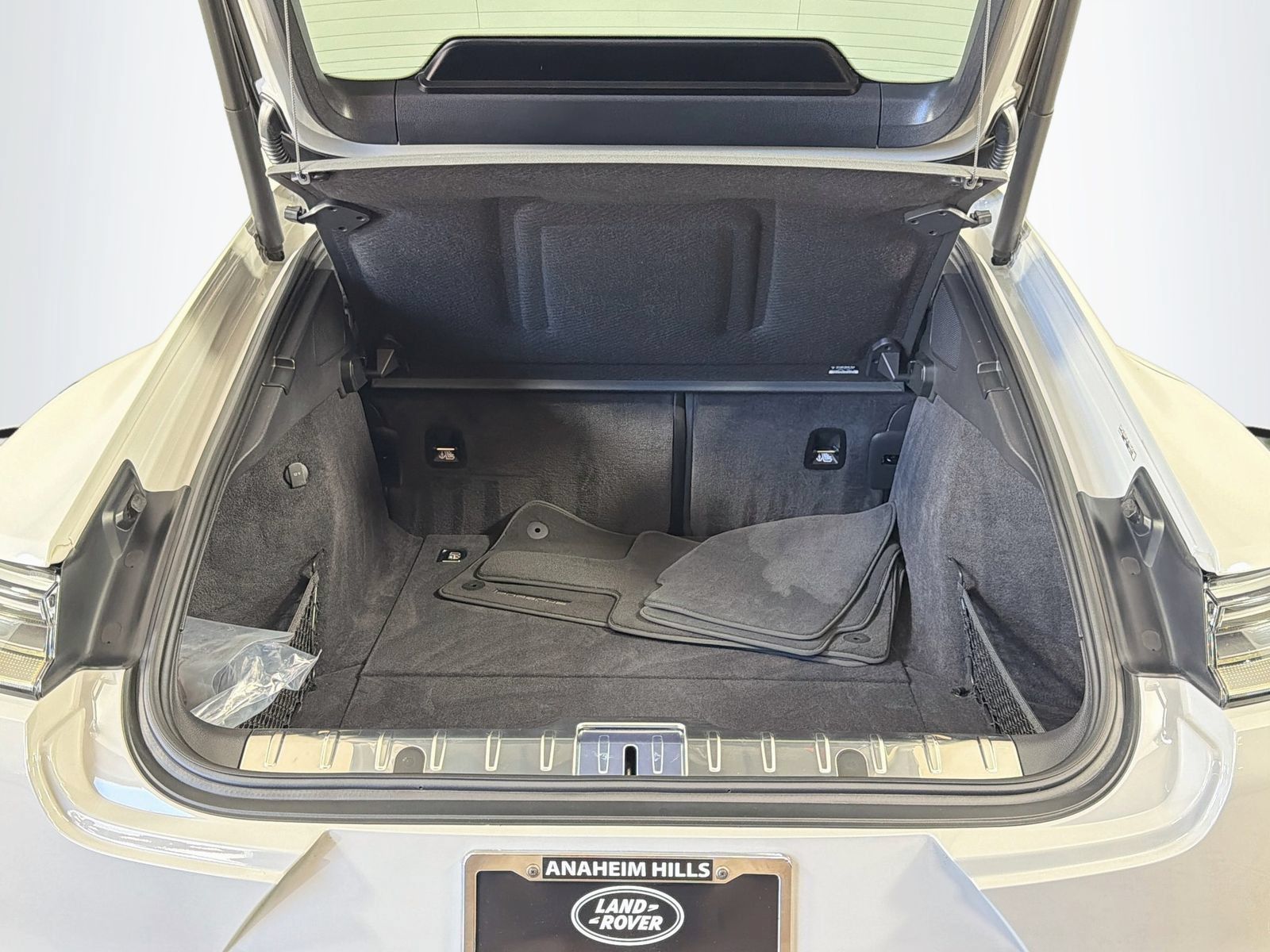 Used 2023 Porsche Panamera Platinum Edition RWD image 29
