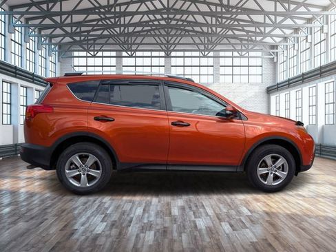 Used 2015 Toyota RAV4 XLE FWD image 3