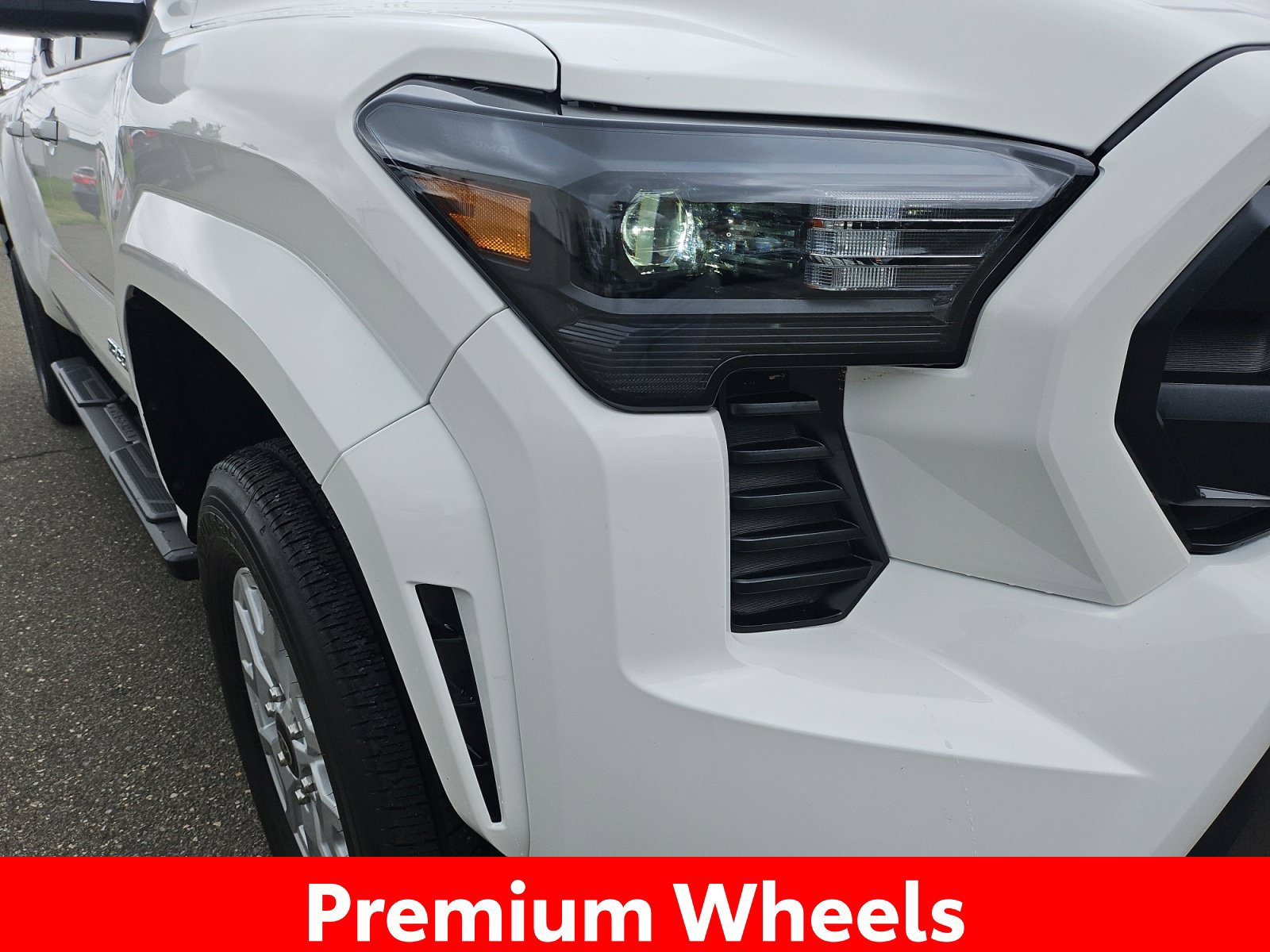 Used 2025 Toyota Tacoma SR5 RWD image 13