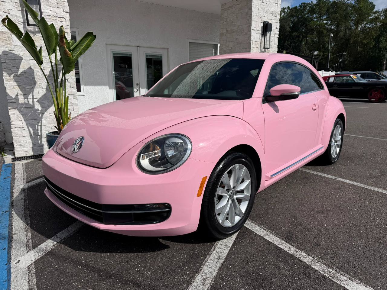 Used 2014 Volkswagen Beetle TDI FWD image 3
