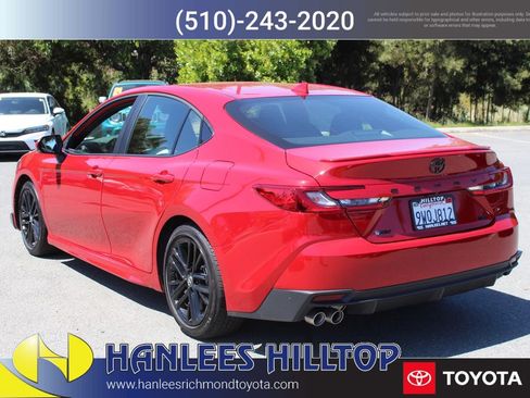 Used 2026 Toyota Camry SE w/ Convenience Package FWD image 9