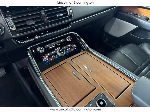 Certified 2024 Lincoln Navigator L Black Label AWD/4WD image 31