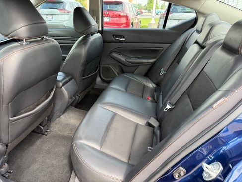 Used 2019 Nissan Altima 2.5 SR FWD image 14