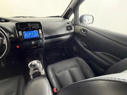 Used 2013 Nissan Leaf SL w/ Premium Pkg FWD image 10