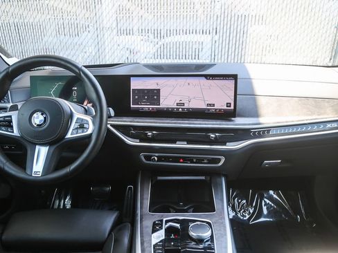 Certified 2024 BMW X5 sDrive40i w/ M Sport Package RWD image 9