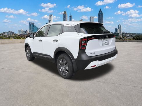 Used 2026 Nissan Kicks S FWD image 23