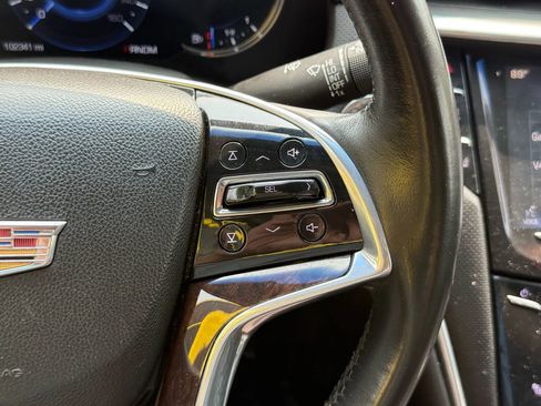 Used 2016 Cadillac XTS Premium image 13