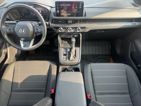 Used 2026 Honda CR-V TrailSport image 2