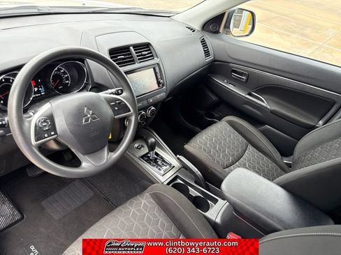 Used 2024 Mitsubishi Outlander Sport SE AWD/4WD image 13